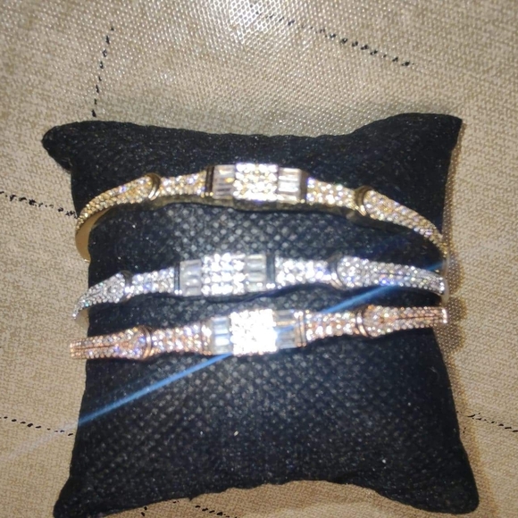 Jewelry - Picture 2 of 2